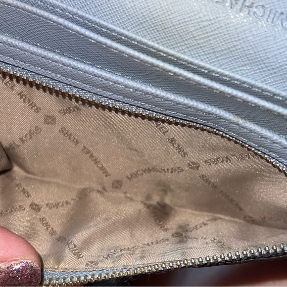 Michael Kors Pale Periwinkle Saffiano Leather Wallet NWOT Q - Picture 9 of 10